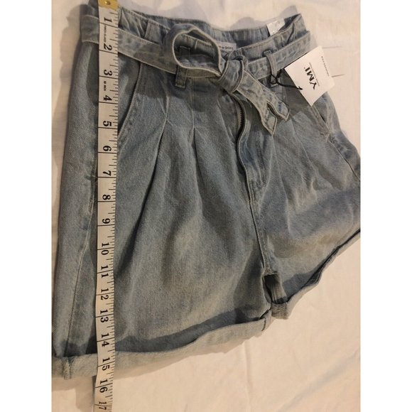 YMI High-rise shorts Denim jeans Collection wide leg size 5, celestial blue NWT - Picture 5 of 11